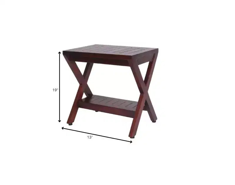 Banc de douche d'extérieur compact en teck en forme de X avec étagère en finition marron