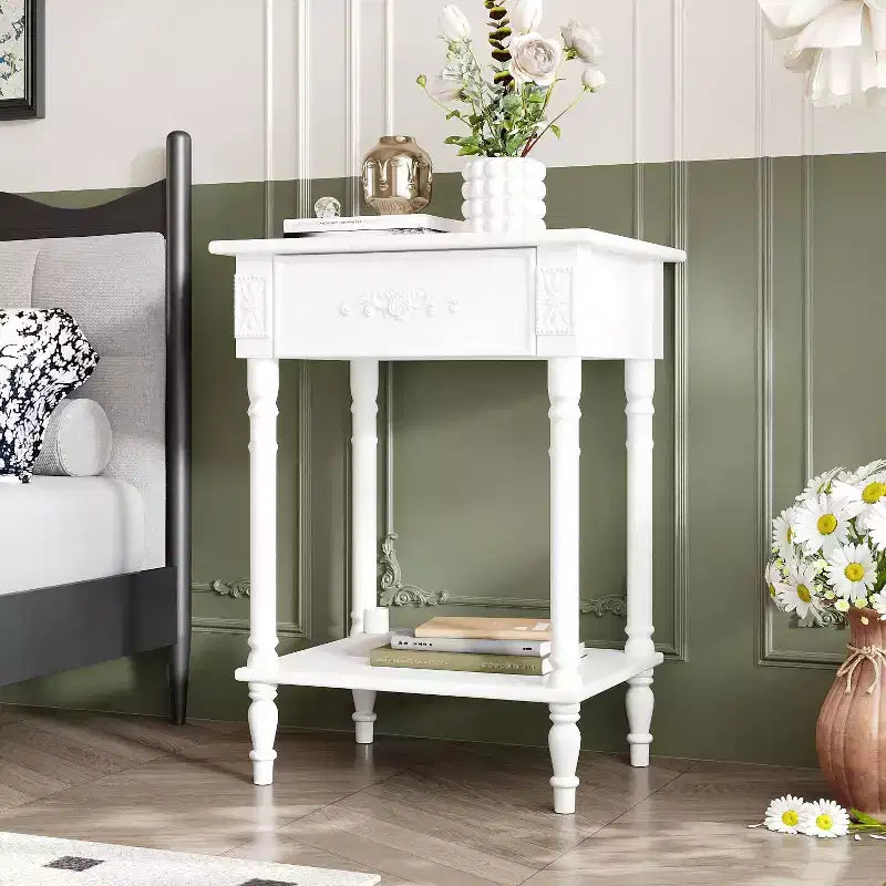 Table de chevet chic blanche/noire avec tiroir et étagère inférieure, table d'appoint : Rangement élégant pour chambre à coucher, table de chevet avec tiroir