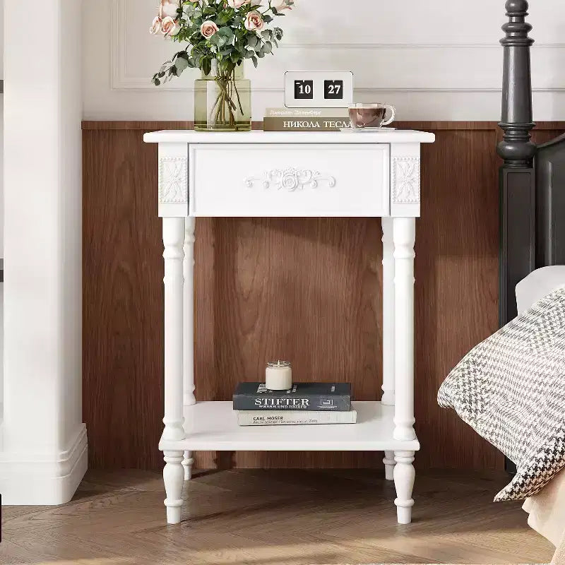 Table de chevet chic blanche/noire avec tiroir et étagère inférieure, table d'appoint : Rangement élégant pour chambre à coucher, table de chevet avec tiroir