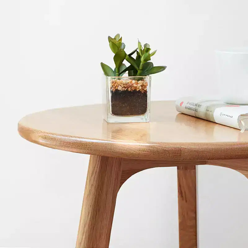 Table d'appoint ronde en bois à 3 pieds pour salon ou chambre à coucher