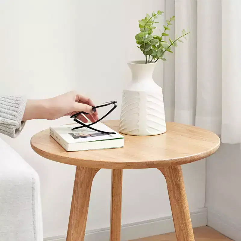 Table d'appoint ronde en bois à 3 pieds pour salon ou chambre à coucher