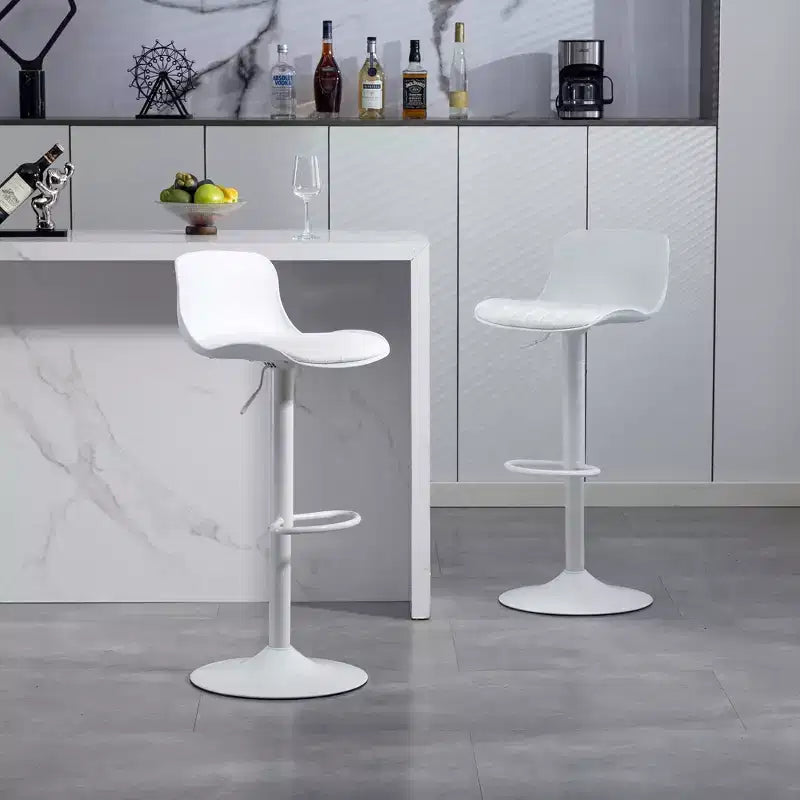 Lot de 2 tabourets de bar pivotants à hauteur réglable avec grande base robuste, chaises de comptoir en cuir sans accoudoirs pour salles à manger