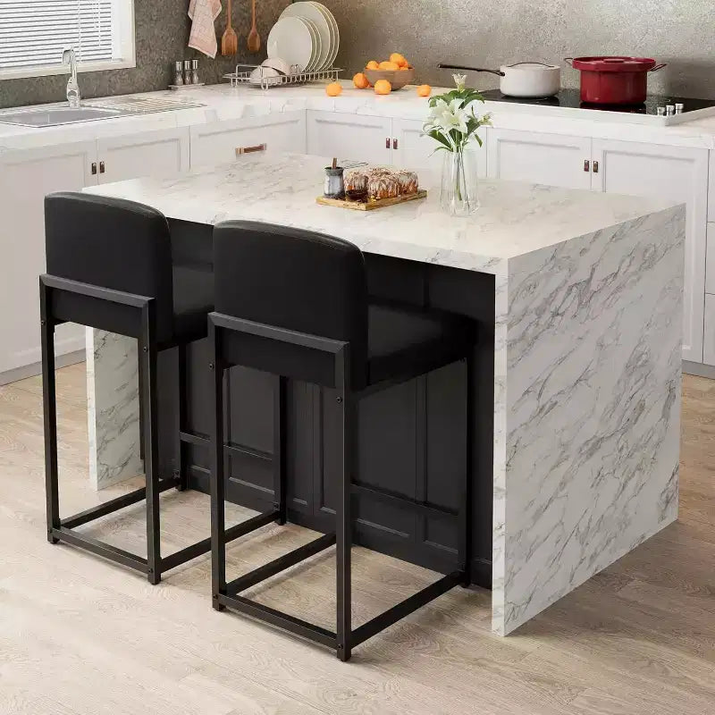 2 tabourets de bar modernes, chaises de comptoir rembourrées en similicuir hauteur 63 cm avec dossier et pieds antidérapants réglables pour îlot de cuisine