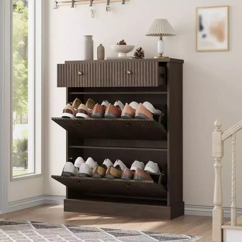 Meuble à chaussures avec 2 tiroirs basculants, meuble à chaussures en bois cannelé dissimulé avec 1 tiroir supérieur, organiseur de chaussures étroit autoportant pour couloir,